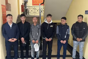 Nhóm người trong vụ án.