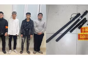 Nhóm mạo danh tổ công tác 141 bị bắt giữ cùng tang vật.