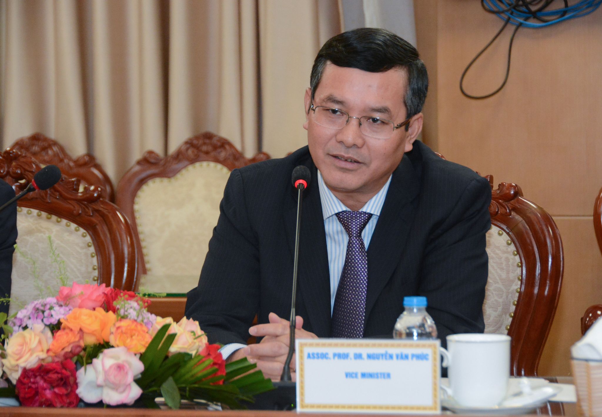 Thứ trưởng Nguyễn Văn Phúc phát biểu tại buổi làm việc. Thứ trưởng Nguyễn Văn Phúc phát biểu tại buổi làm việc.