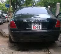 Xe sang giá rẻ: Tuyệt chiêu né thuế ảnh 6