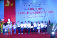 Học viện Phụ nữ Việt nam tổ chức lễ tốt nghiệp và khai giảng năm học 2017 - 2018 ảnh 2 Học viện Phụ nữ Việt nam tổ chức lễ tốt nghiệp và khai giảng năm học 2017 - 2018 ảnh 2