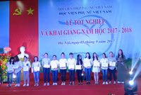 Học viện Phụ nữ Việt nam tổ chức lễ tốt nghiệp và khai giảng năm học 2017 - 2018 ảnh 2