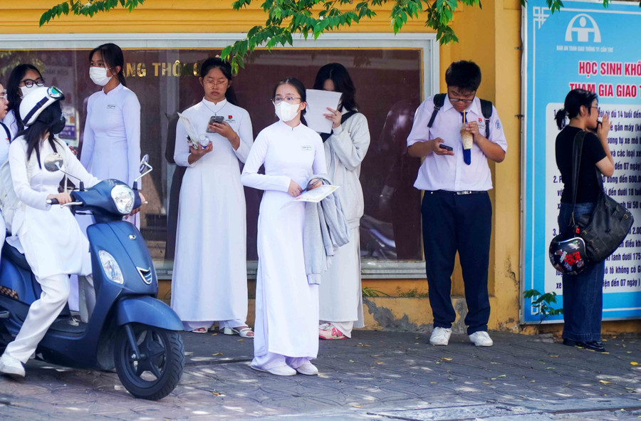 Các tỉnh, thành miền Tây có hơn 160.000 thí sinh đăng ký dự thi.