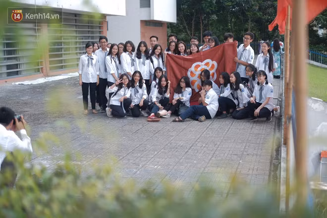 Những điều khác biệt trong lễ khai giảng của 10x mà thế hệ 8x, 9x sẽ ghen tỵ vì chẳng còn cơ hội trải nghiệm - Ảnh 17.