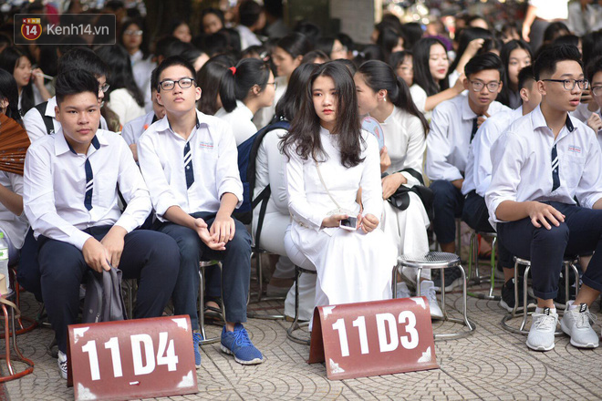 Những điều khác biệt trong lễ khai giảng của 10x mà thế hệ 8x, 9x sẽ ghen tỵ vì chẳng còn cơ hội trải nghiệm - Ảnh 28. Những điều khác biệt trong lễ khai giảng của 10x mà thế hệ 8x, 9x sẽ ghen tỵ vì chẳng còn cơ hội trải nghiệm - Ảnh 28.