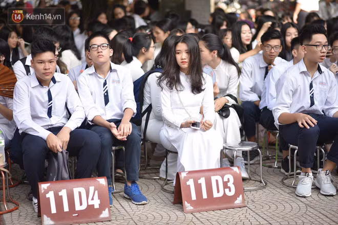 Những điều khác biệt trong lễ khai giảng của 10x mà thế hệ 8x, 9x sẽ ghen tỵ vì chẳng còn cơ hội trải nghiệm - Ảnh 28.