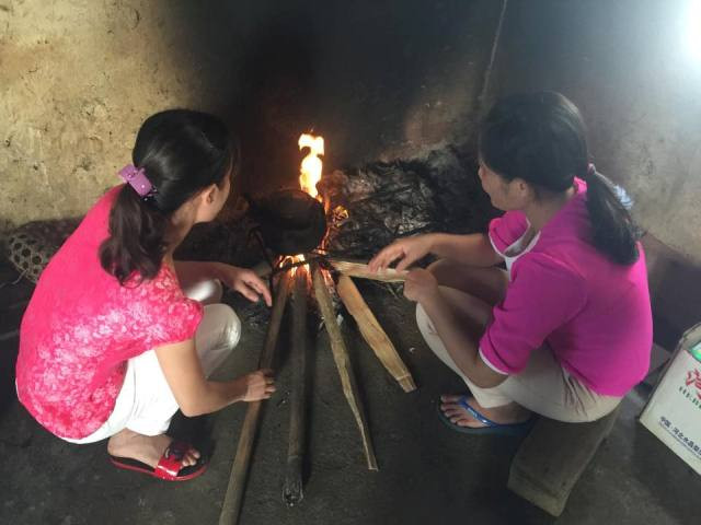 Hai cô giáo tại điểm trường Khằm 1 - Mường Lát - Thanh Hóa