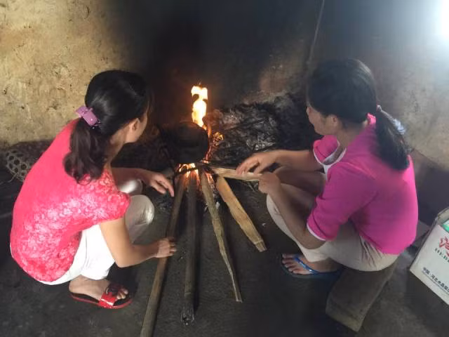 Hai cô giáo tại điểm trường Khằm 1 - Mường Lát - Thanh Hóa