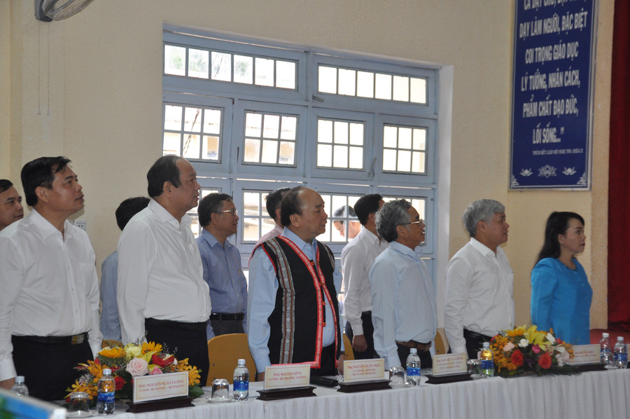 Thủ tướng cùng lãnh đạo các bộ, ngành dự Lễ khai giảng.