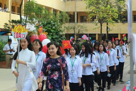 Chào đón học sinh khối 10 Chào đón học sinh khối 10