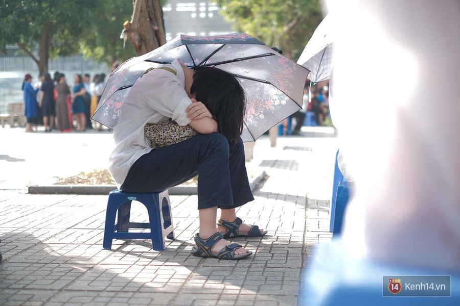 Những điều khác biệt trong lễ khai giảng của 10x mà thế hệ 8x, 9x sẽ ghen tỵ vì chẳng còn cơ hội trải nghiệm - Ảnh 2. Những điều khác biệt trong lễ khai giảng của 10x mà thế hệ 8x, 9x sẽ ghen tỵ vì chẳng còn cơ hội trải nghiệm - Ảnh 2.