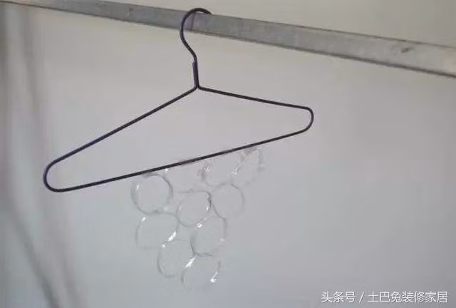 Tự làm giá treo đồ giá 0 đồng từ vỏ chai vứt đi, ngày mưa mới càng thấy tác dụng 6