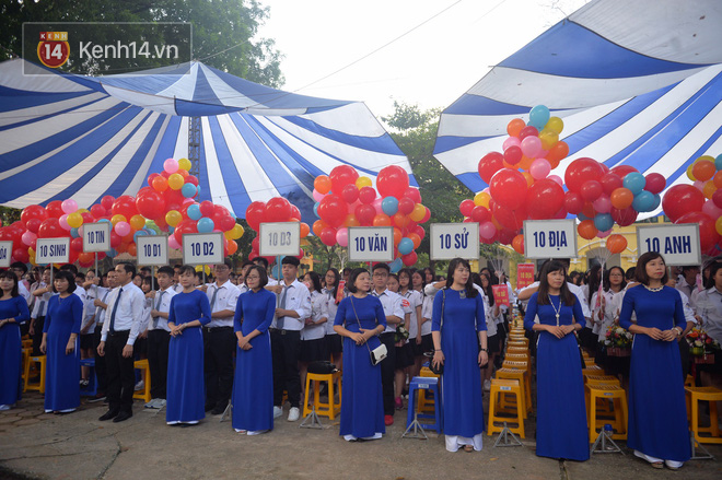 Những điều khác biệt trong lễ khai giảng của 10x mà thế hệ 8x, 9x sẽ ghen tỵ vì chẳng còn cơ hội trải nghiệm - Ảnh 33. Những điều khác biệt trong lễ khai giảng của 10x mà thế hệ 8x, 9x sẽ ghen tỵ vì chẳng còn cơ hội trải nghiệm - Ảnh 33.