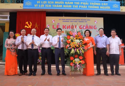  Phó Thủ tướng Vũ Đức Đam dự khai giảng trường ven đô Hà Nội