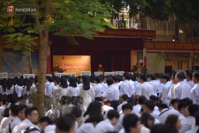 Những điều khác biệt trong lễ khai giảng của 10x mà thế hệ 8x, 9x sẽ ghen tỵ vì chẳng còn cơ hội trải nghiệm - Ảnh 27.