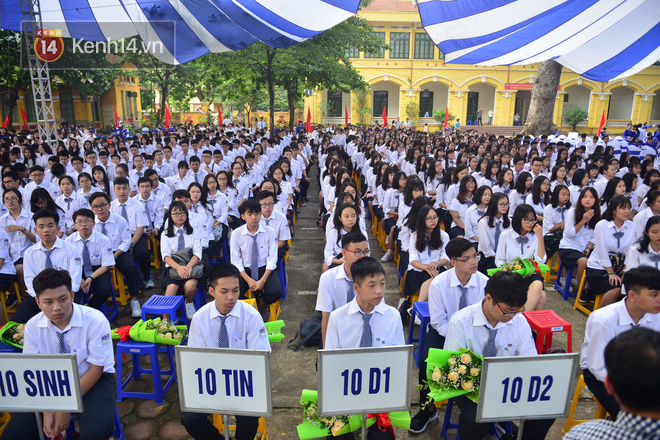 Những điều khác biệt trong lễ khai giảng của 10x mà thế hệ 8x, 9x sẽ ghen tỵ vì chẳng còn cơ hội trải nghiệm - Ảnh 35. Những điều khác biệt trong lễ khai giảng của 10x mà thế hệ 8x, 9x sẽ ghen tỵ vì chẳng còn cơ hội trải nghiệm - Ảnh 35.