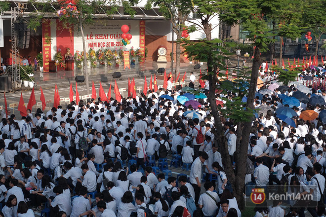 Những điều khác biệt trong lễ khai giảng của 10x mà thế hệ 8x, 9x sẽ ghen tỵ vì chẳng còn cơ hội trải nghiệm - Ảnh 20. Những điều khác biệt trong lễ khai giảng của 10x mà thế hệ 8x, 9x sẽ ghen tỵ vì chẳng còn cơ hội trải nghiệm - Ảnh 20.