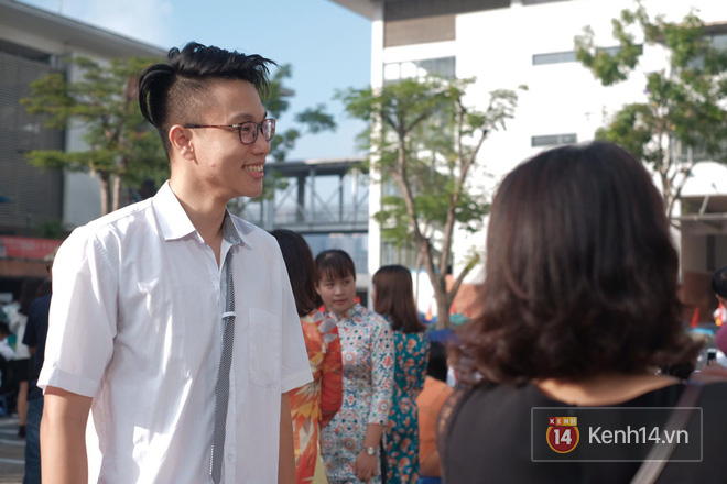 Những điều khác biệt trong lễ khai giảng của 10x mà thế hệ 8x, 9x sẽ ghen tỵ vì chẳng còn cơ hội trải nghiệm - Ảnh 23. Những điều khác biệt trong lễ khai giảng của 10x mà thế hệ 8x, 9x sẽ ghen tỵ vì chẳng còn cơ hội trải nghiệm - Ảnh 23.