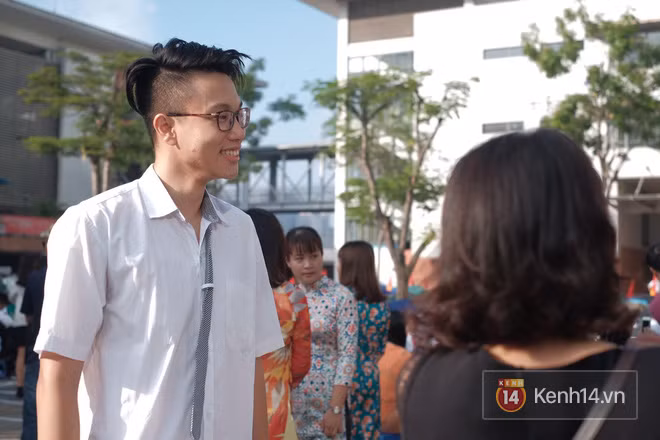 Những điều khác biệt trong lễ khai giảng của 10x mà thế hệ 8x, 9x sẽ ghen tỵ vì chẳng còn cơ hội trải nghiệm - Ảnh 23.