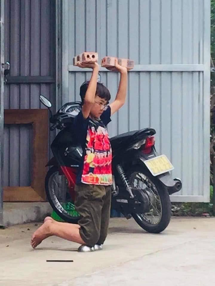 Thế này thì ai mà đỡ nổi