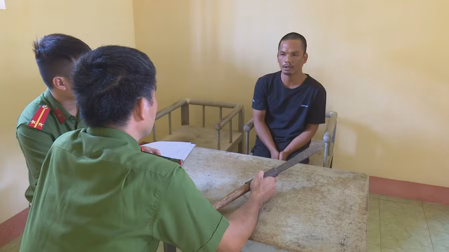 Y Bhil tại cơ quan công an.