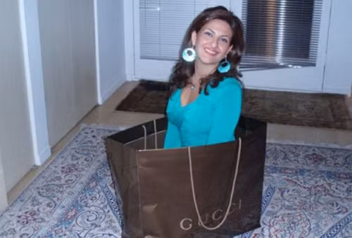 Có anh nào dám mang em về không?