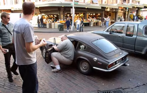 Khó đỡ với những người có hành động khác thường 