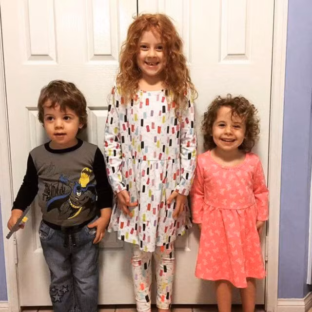 Madison 7 tuổi và cặp sinh đôi Gracie, Elijah 3 tuổi