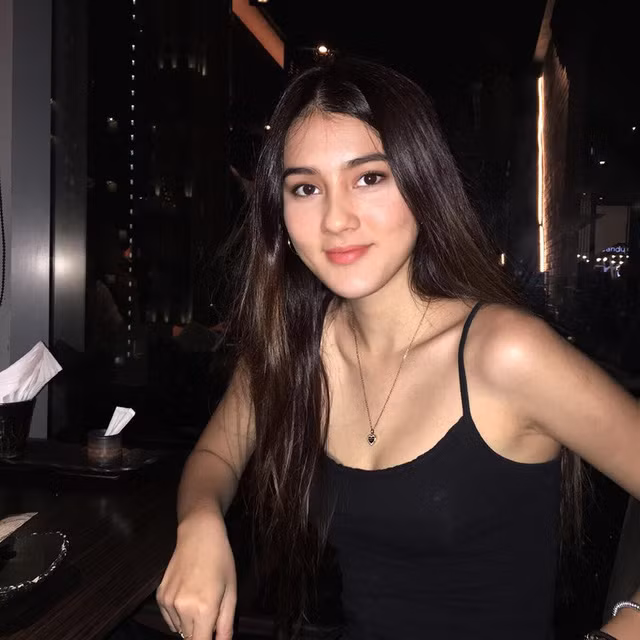 5 nữ sinh mang dòng máu lai có gương mặt và vóc dáng tuyệt đẹp ảnh 4