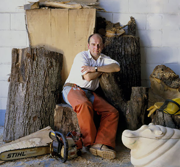 Siêu thông minh những mặt bàn đẹp tựa... mặt nước 