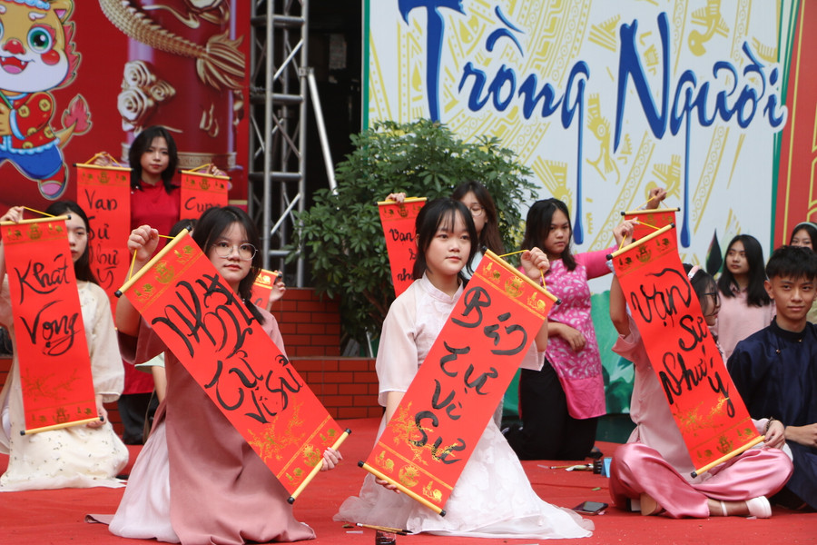 Với chủ đề &quot;Nét bút cầu may&quot;, học sinh sẽ thỏa sức sáng tạo với những điều nguyện ước trong năm mới 2024.