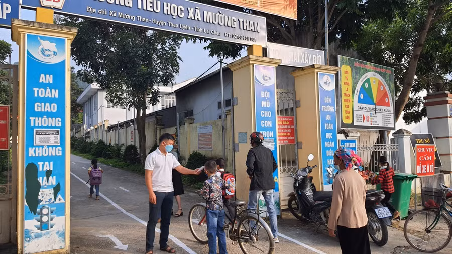 Lai Châu tựu trường