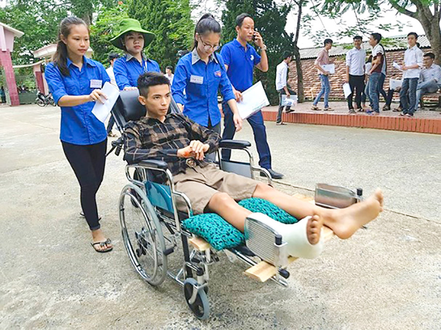 Nghệ An huy động hơn 2.500 thanh niên tình nguyện chia làm 115 đội tiếp sức mùa thi Nghệ An huy động hơn 2.500 thanh niên tình nguyện chia làm 115 đội tiếp sức mùa thi
