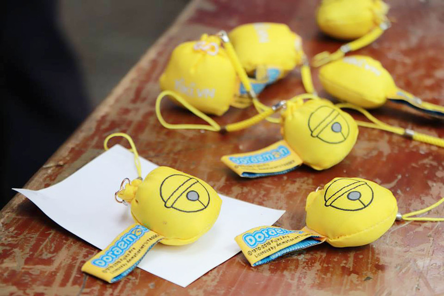 Móc chìa khóa được in hình ảnh tiếp sức mùa thi sẽ là động lực để các thí sinh cố gắng hơn Móc chìa khóa được in hình ảnh tiếp sức mùa thi sẽ là động lực để các thí sinh cố gắng hơn