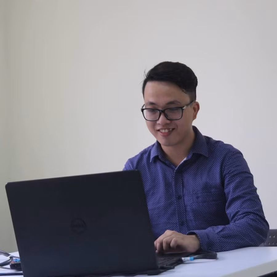 Thầy Trịnh Quỳnh - Giáo viên Ngữ văn Trường THPT Lương Thế Vinh (Nam Định)