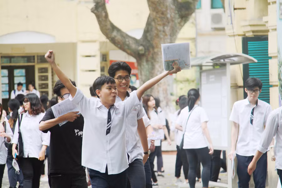 Thí sinh hoàn thành thi môn Ngữ văn