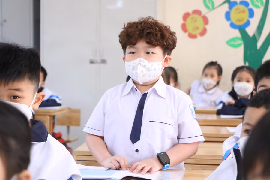 Điều kiện học tập của học sinh trên địa bàn huyện Hoài Đức ngày càng được chuẩn hóa và nâng cao.