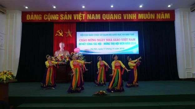 Gặp mặt cựu giáo chức cơ quan Bộ GD&ĐT