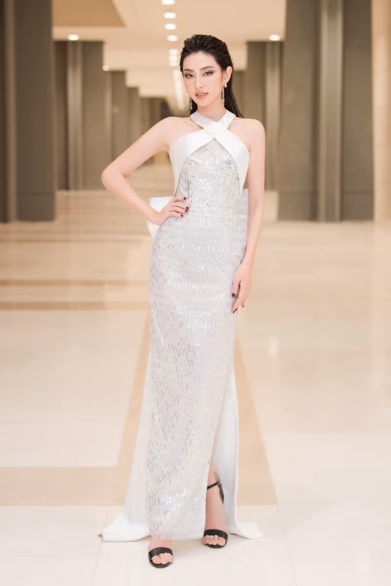 Phong cách thời trang của Thùy Tiên.