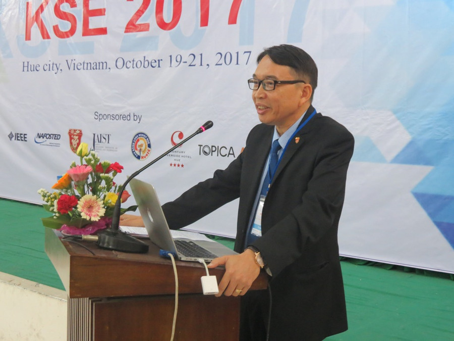PGS. TS. Nguyễn Quang Linh- Giám đốc ĐH Huế phát biểu khai mạc hội nghị