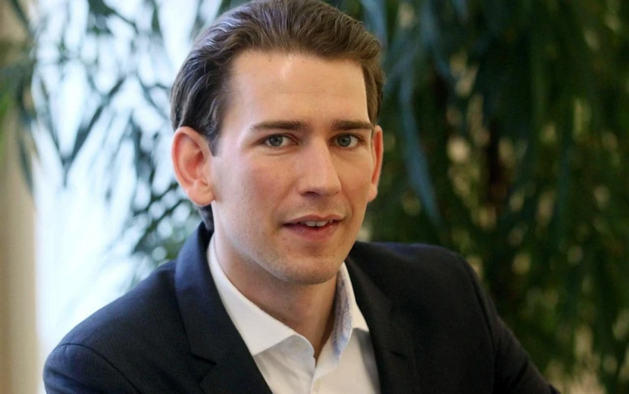 Ứng viên Thủ tướng Áo Sebastian Kurz vừa được bầu hôm 15/10