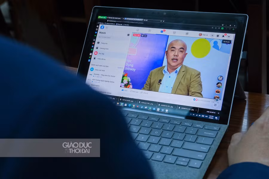 Chương trình được livestream tư vấn, hướng nghiệp trực tuyến
