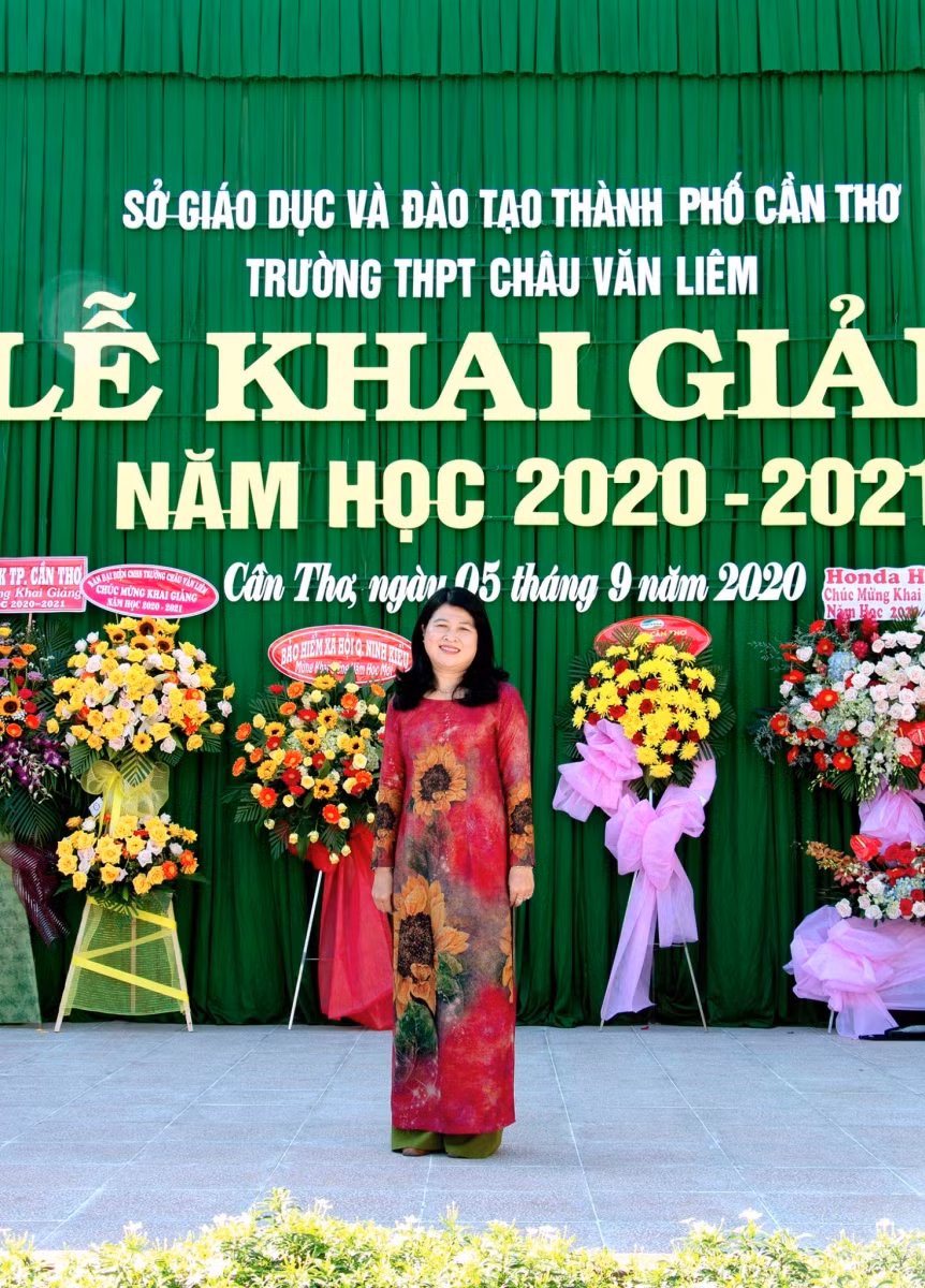 Cô Lê Di Thanh, Phó Hiệu trưởng Trường THPT Châu Văn Liêm, quận Ninh Kiều (TP Cần Thơ).