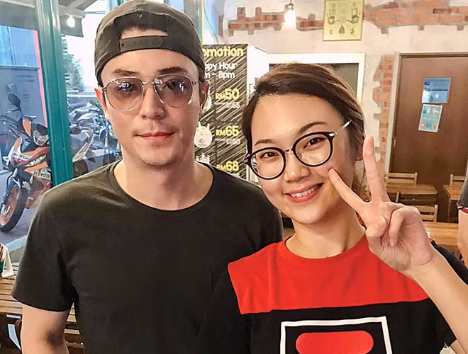 Hoắc Kiến Hoa được khán giả bắt gặp khi sang Malaysia ủng hộ vợ.