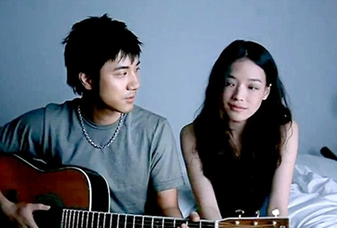 Thư Kỳ - Một lần cởi, ngàn năm có hết nhơ? - Ảnh 12. Thư Kỳ - Một lần cởi, ngàn năm có hết nhơ? - Ảnh 12.