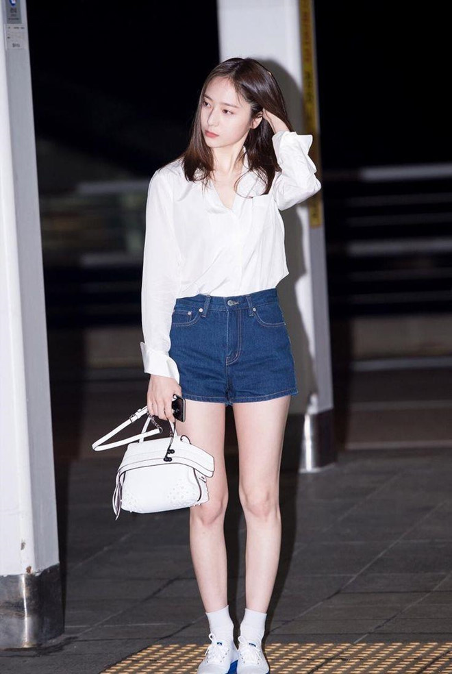 Thời trang street style bắt mắt của 3 nữ thần nhan sắc nhà SM ảnh 9 Thoi trang street style bat mat cua 3 nu than nhan sac nha SM hinh anh 9