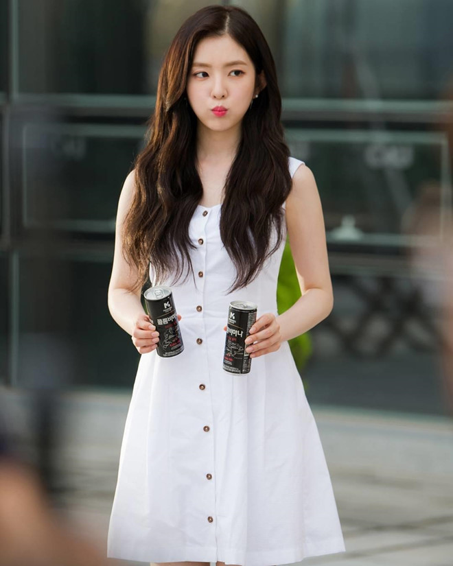 Thời trang street style bắt mắt của 3 nữ thần nhan sắc nhà SM ảnh 5 Thoi trang street style bat mat cua 3 nu than nhan sac nha SM hinh anh 5