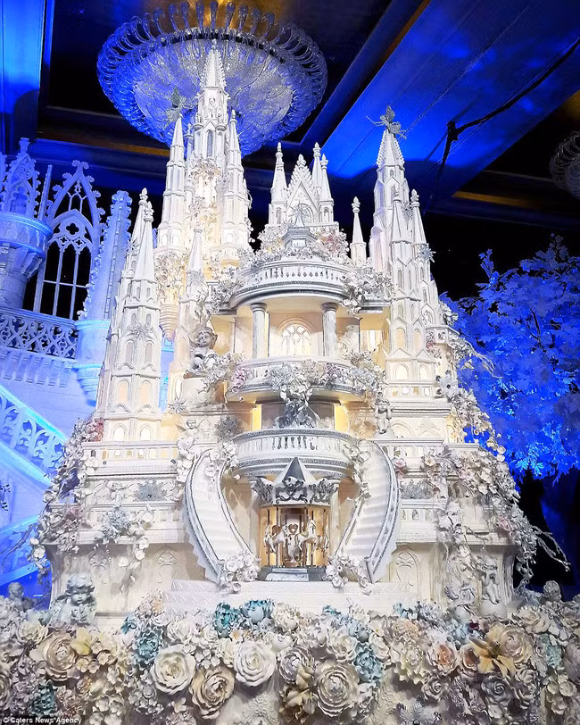 Sững sờ với những chiếc bánh cưới hoành tráng nhất quả đất - Ảnh 1.