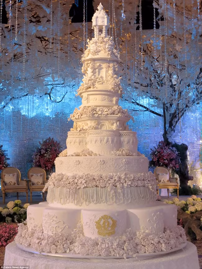 Sững sờ với những chiếc bánh cưới hoành tráng nhất quả đất - Ảnh 10.