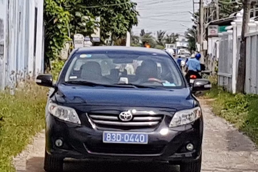 Xác minh xe biển xanh dự đám cưới con Trưởng đoàn ĐBQH Sóc Trăng